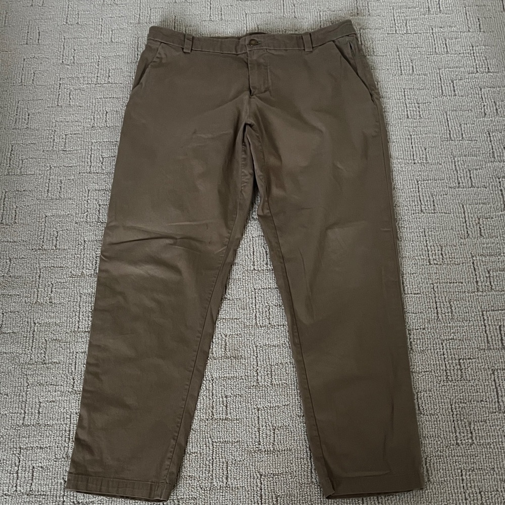 lululemon athletica Men's Khaki Chinos